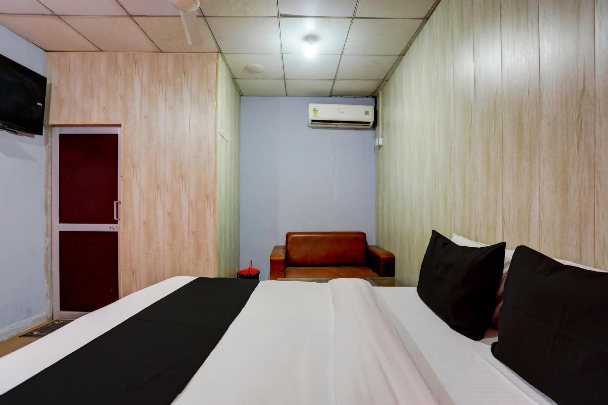 Collection O Harsh Hotel & Restaurant Bhiwadi Екстер'єр фото