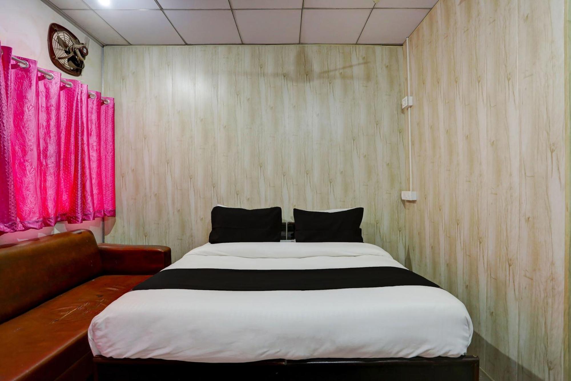 Collection O Harsh Hotel & Restaurant Bhiwadi Екстер'єр фото