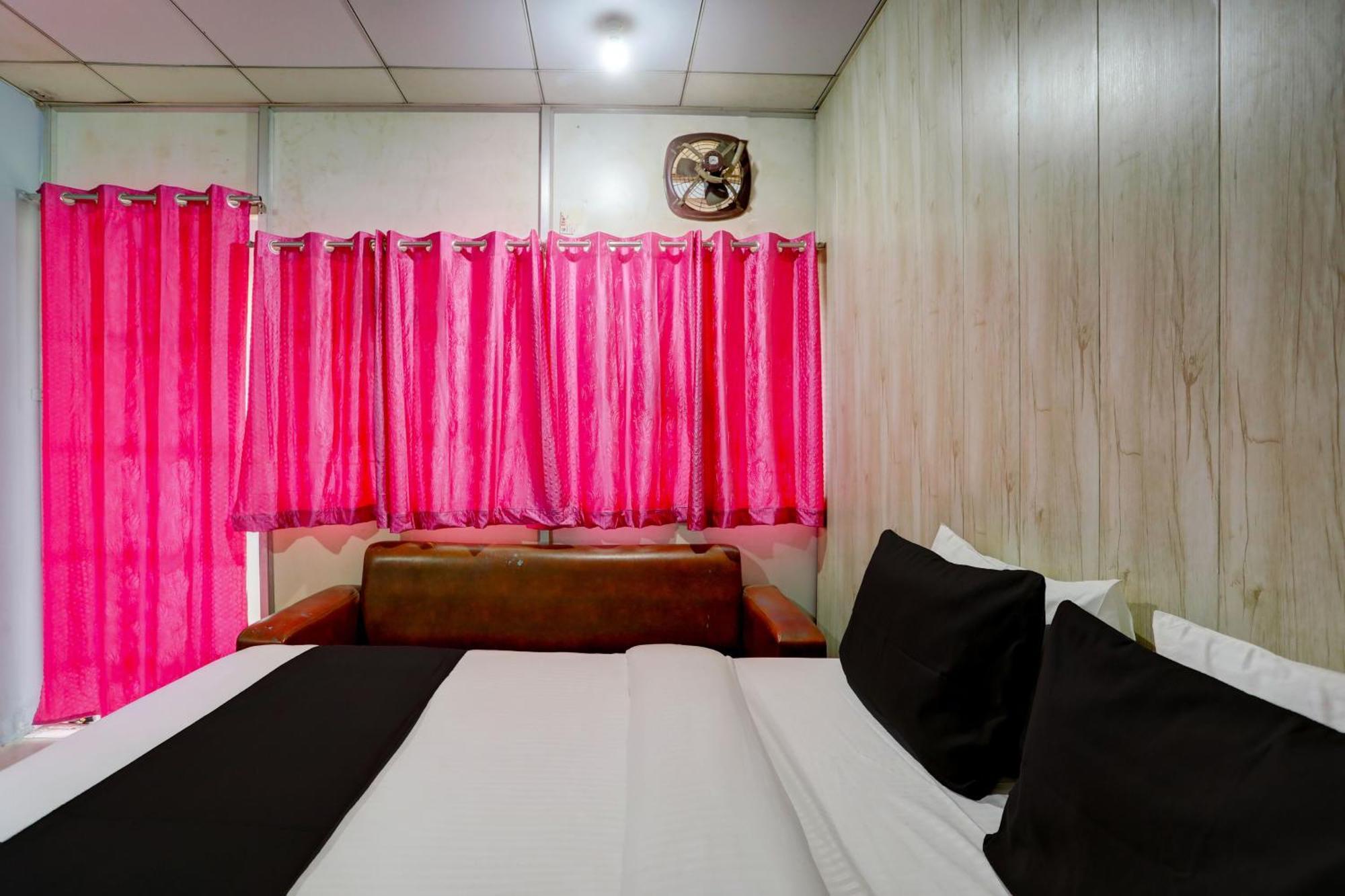 Collection O Harsh Hotel & Restaurant Bhiwadi Екстер'єр фото